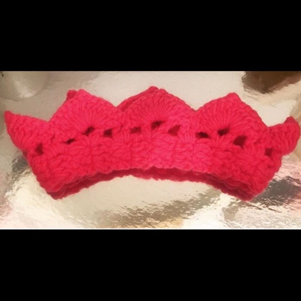 New newborn photo crown prop hand crocheted
